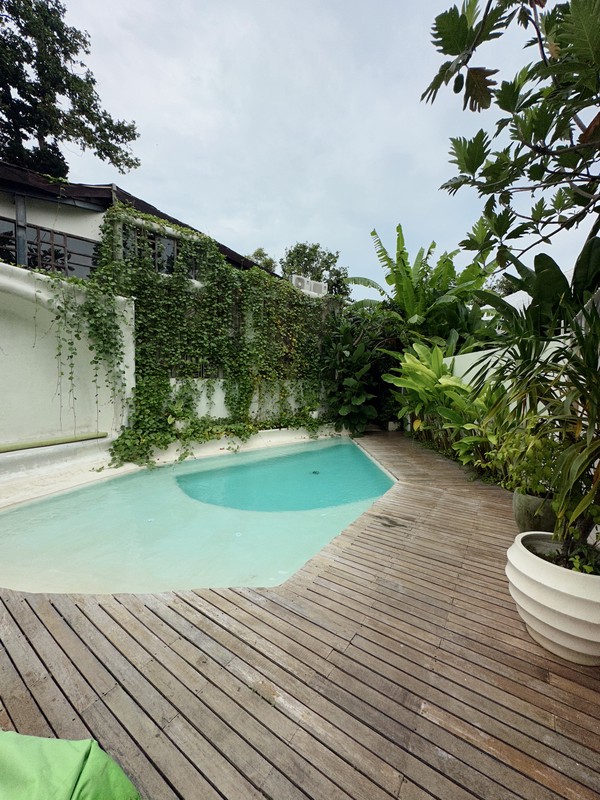 Leasehold - Stylish 8-Unit Villa Complex - Top Investment in Canggu, Bali