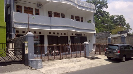 Ruko 2 Lantai Lokasi Stratgeis di Dekat Stadion Maguwoharjo Sleman