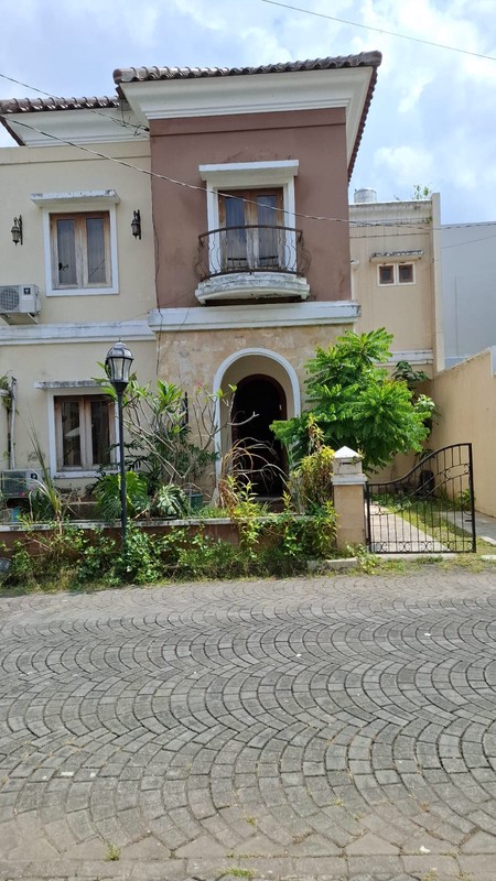 Rumah Modern Dijual di Casa Bella Residence - Maguwoharjo, Depok, Sleman