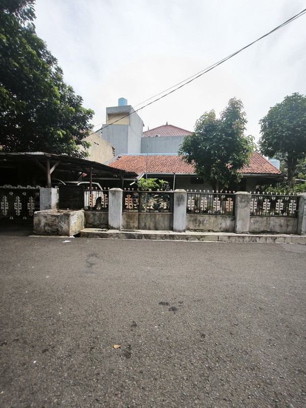 Rumah lokasi strategis di daerah Ragunan Jakarta Selatan