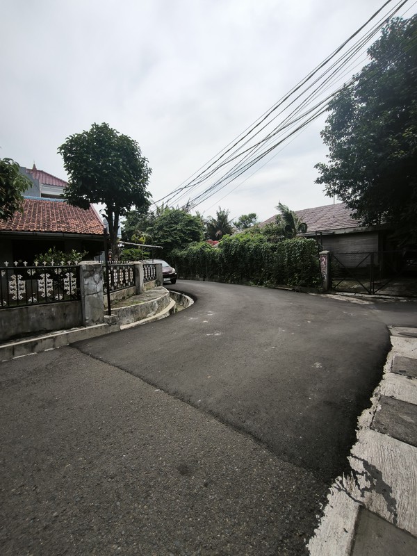 Rumah lokasi strategis di daerah Ragunan Jakarta Selatan