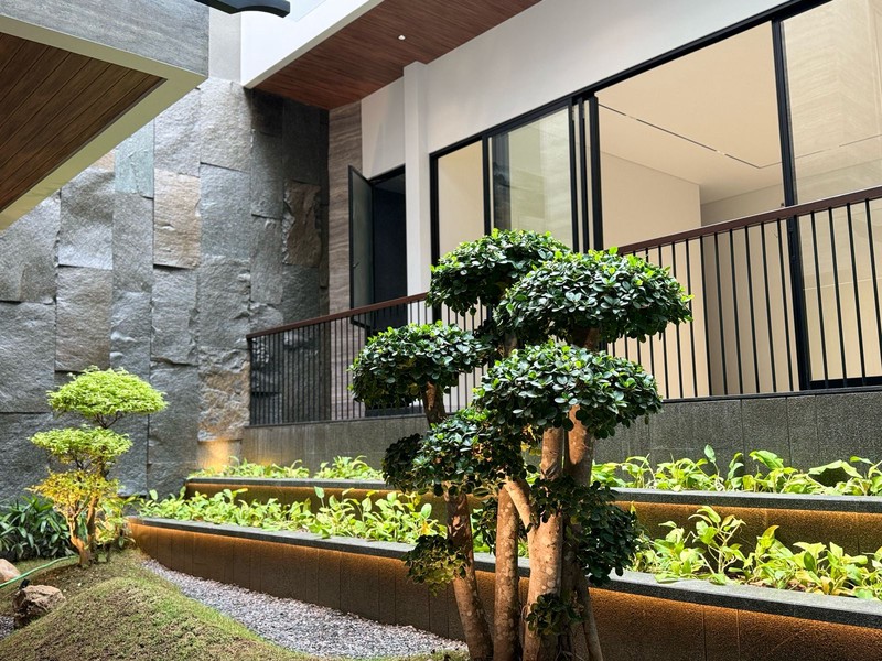 DIJUAL RUMAH BARU GRESS BUKIT GOLF INTERNASIONAL CITRALAND (Surabaya Barat)
