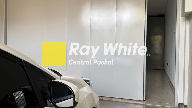 Ruko Cantik dan Terawat 3 Lantai di Sayap Dewi Sartika Bandung