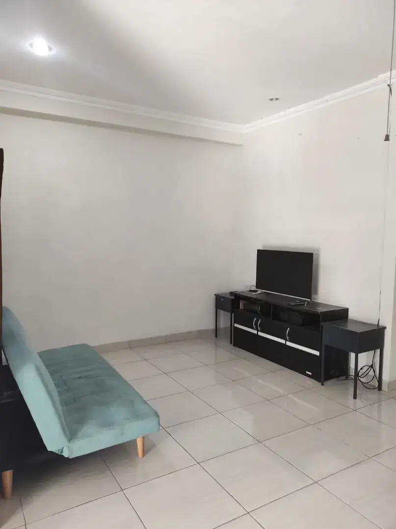 For Rent. Rumah luas di Bumi Puspitek Asri, Pagedangan