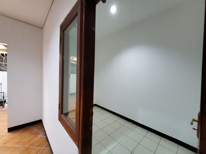 Rumah siap huni dekat jl. Fatmawati Jakarta Selatan...