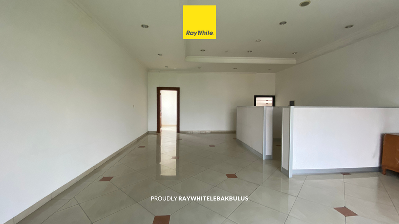 Disewakan Murah! Ruang Kantor di Premium Area Wolter Monginsidi, Jakarta Selatan