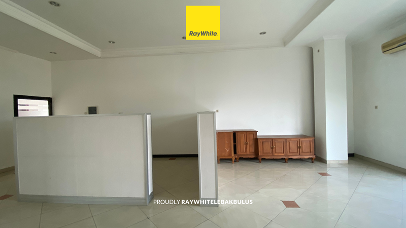 Disewakan Murah! Ruang Kantor di Premium Area Wolter Monginsidi, Jakarta Selatan