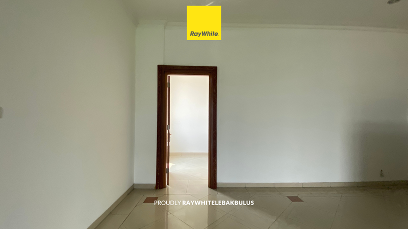 Disewakan Murah! Ruang Kantor di Premium Area Wolter Monginsidi, Jakarta Selatan