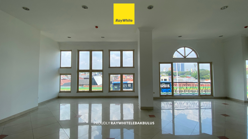 Disewakan Murah! Ruang Kantor di Premium Area Wolter Monginsidi, Jakarta Selatan