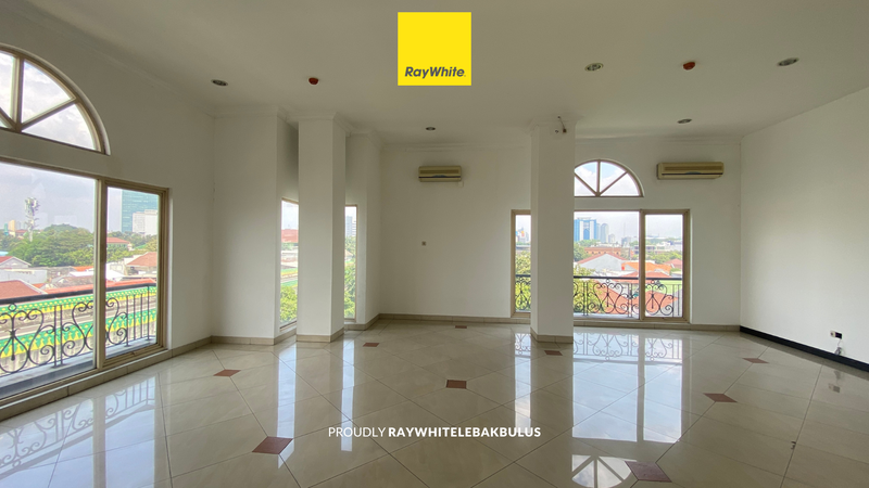 Disewakan Murah! Ruang Kantor di Premium Area Wolter Monginsidi, Jakarta Selatan
