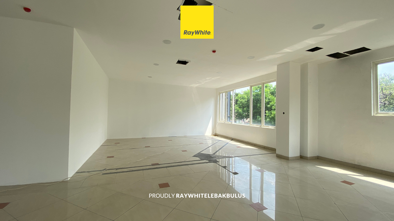 Disewakan Murah! Ruang Kantor di Premium Area Wolter Monginsidi, Jakarta Selatan