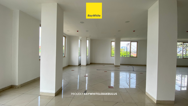 Disewakan Murah! Ruang Kantor di Premium Area Wolter Monginsidi, Jakarta Selatan