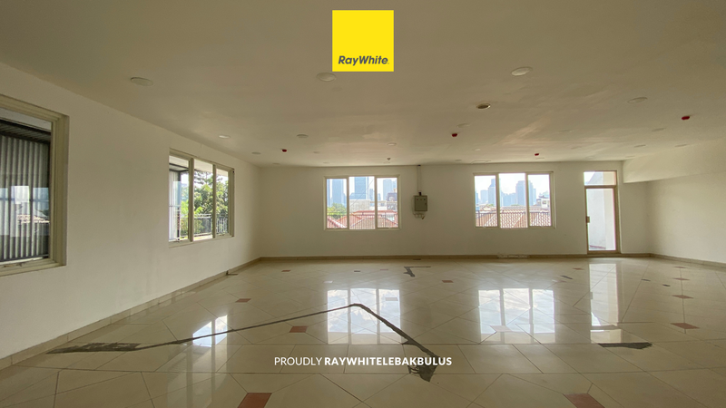Disewakan Murah! Ruang Kantor di Premium Area Wolter Monginsidi, Jakarta Selatan