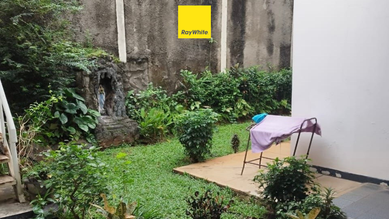 Dijual Cepat! Rumah Klasik di Area Premium Jl Martimbang