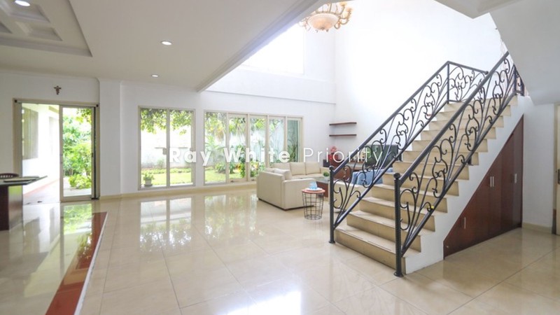 Rumah Mewah Desain Elegan di Alam Sutera, Serpong Utara