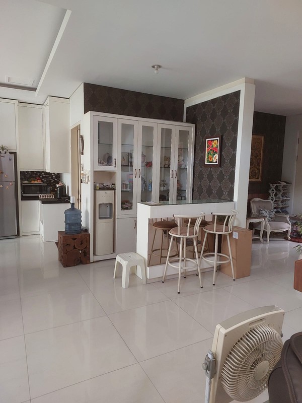 Murah Luas 375 M2 Dijual Rumah Royal Residence Richmond Semi Furnished Modern Garasi Carport 4 Mobil Dekat Citraland , Pakuwon Indah, Graha Family