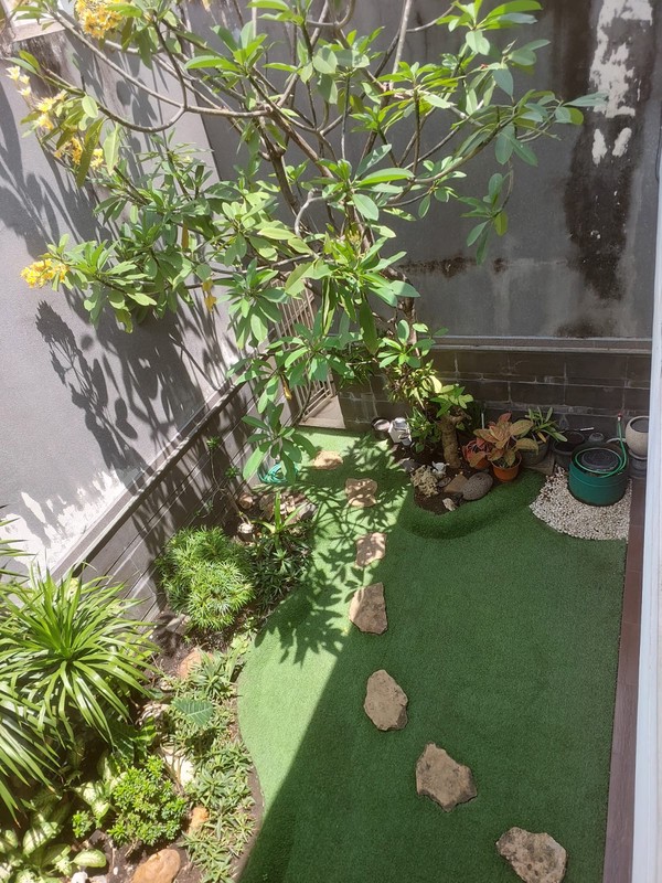 Murah Luas 375 M2 Dijual Rumah Royal Residence Richmond Semi Furnished Modern Garasi Carport 4 Mobil Dekat Citraland , Pakuwon Indah, Graha Family