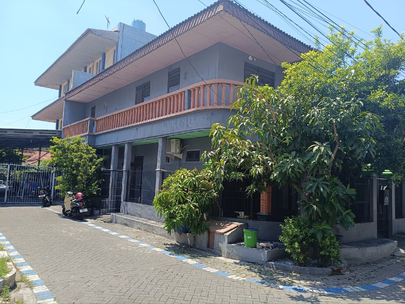 Rumah Dijual 2 Lantai SHM di Rewin Sidoarjo - Strategis