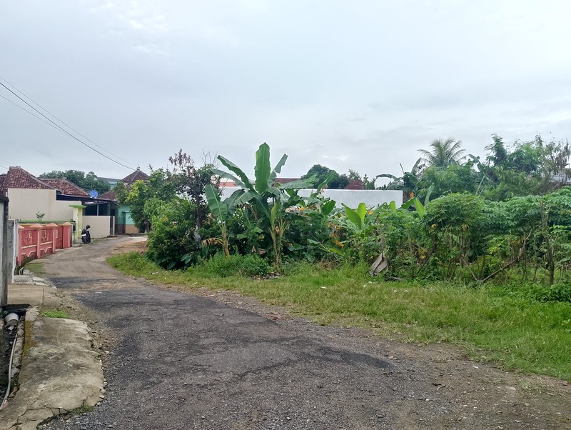 Dijual tanah luas 4500 di Bumi Manti, Kedaton