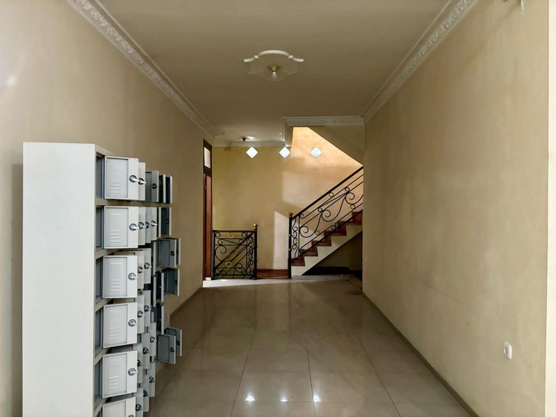 Rumah 3 Lantai Dijual Lokasi Strategis di Kawasan Tebet Barat Jaksel