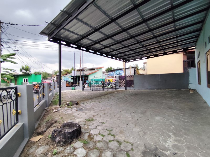 Rumah Cocok Untuk Cafe Dekat Ambarukmo Plaza, Caturtunggal, Depok, Sleman