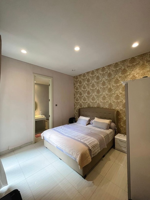 Dijual Cepat Rumah kondisi sangat bagus istimewa full furnish 2 lantai Minimalis Wisata Bukit Mas