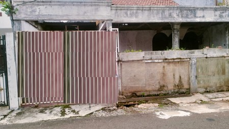 Rumah hitung tanah, lokasi strategis di Bintaro Sektor 1