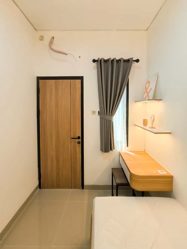 Rumah Bagus DI Cluster Garry Village Pesanggrahan Jakarta Selatan
