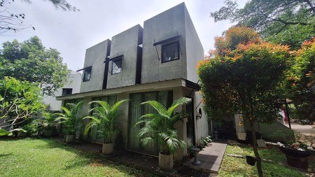 Rumah Bagus Di Ozone Residence Veteran Bintaro Jakarta Selatan