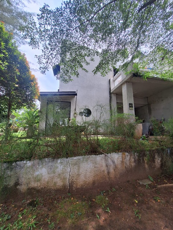Rumah Bagus Di Ozone Residence Veteran Bintaro Jakarta Selatan
