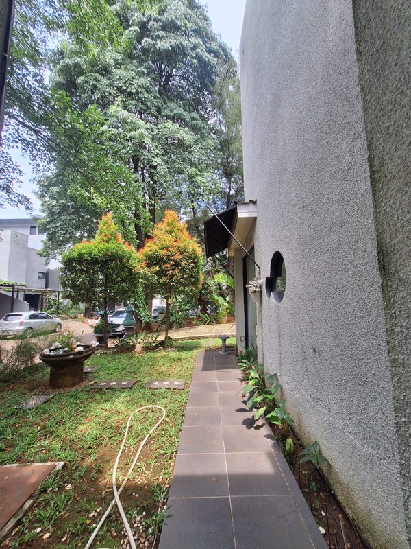 Rumah Bagus Di Ozone Residence Veteran Bintaro Jakarta Selatan