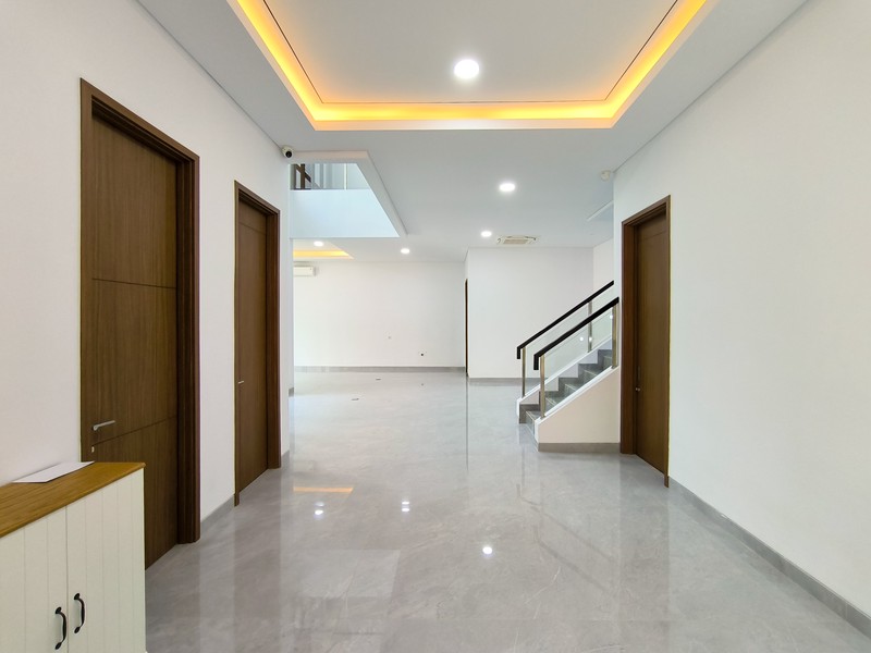Rumah Bagus Di Delatinos, Cluster Costarica BSD Tangerang Selatan