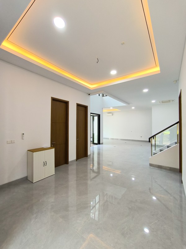 Rumah Bagus Di Delatinos, Cluster Costarica BSD Tangerang Selatan