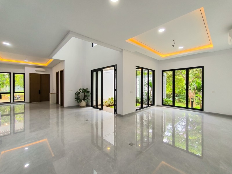 Rumah Bagus Di Delatinos, Cluster Costarica BSD Tangerang Selatan