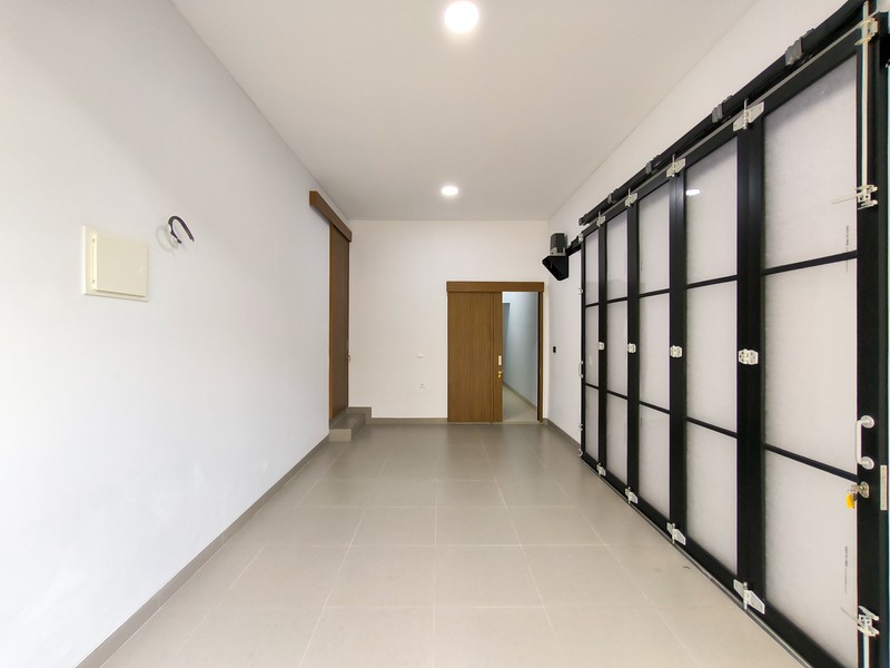 Rumah Bagus Di Delatinos, Cluster Costarica BSD Tangerang Selatan