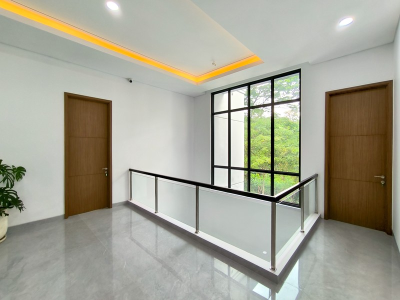 Rumah Bagus Di Delatinos, Cluster Costarica BSD Tangerang Selatan