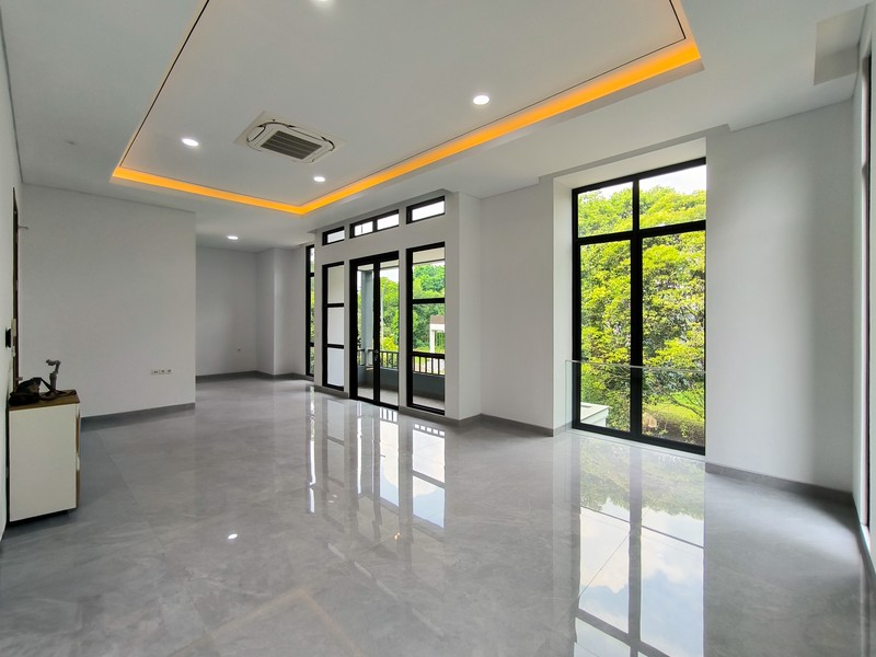Rumah Bagus Di Delatinos, Cluster Costarica BSD Tangerang Selatan
