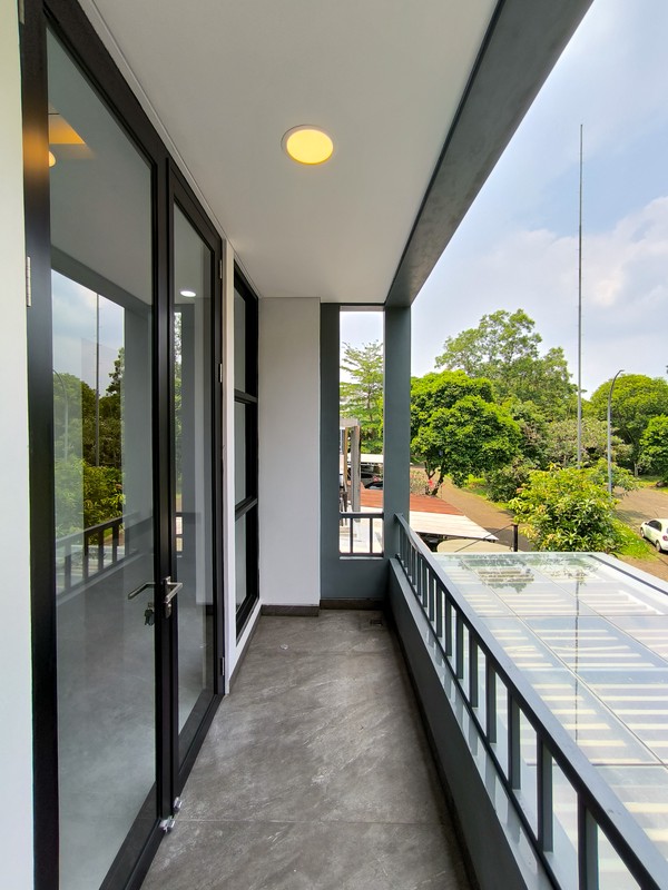 Rumah Bagus Di Delatinos, Cluster Costarica BSD Tangerang Selatan