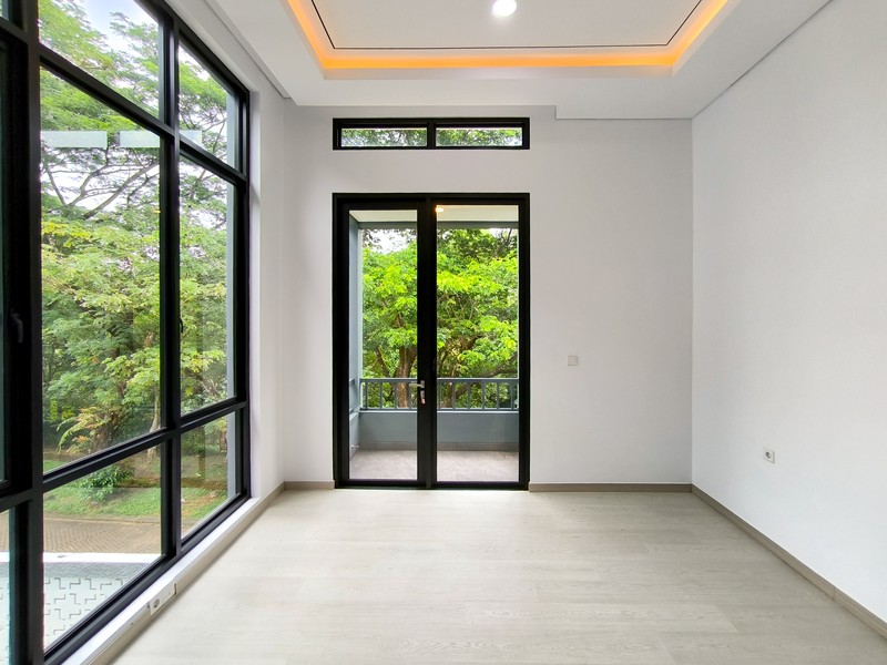 Rumah Bagus Di Delatinos, Cluster Costarica BSD Tangerang Selatan