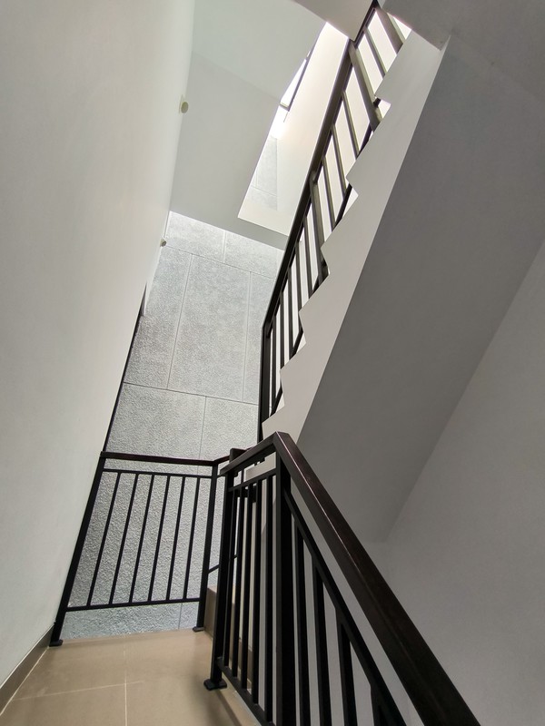 Rumah Bagus Di Delatinos, Cluster Costarica BSD Tangerang Selatan