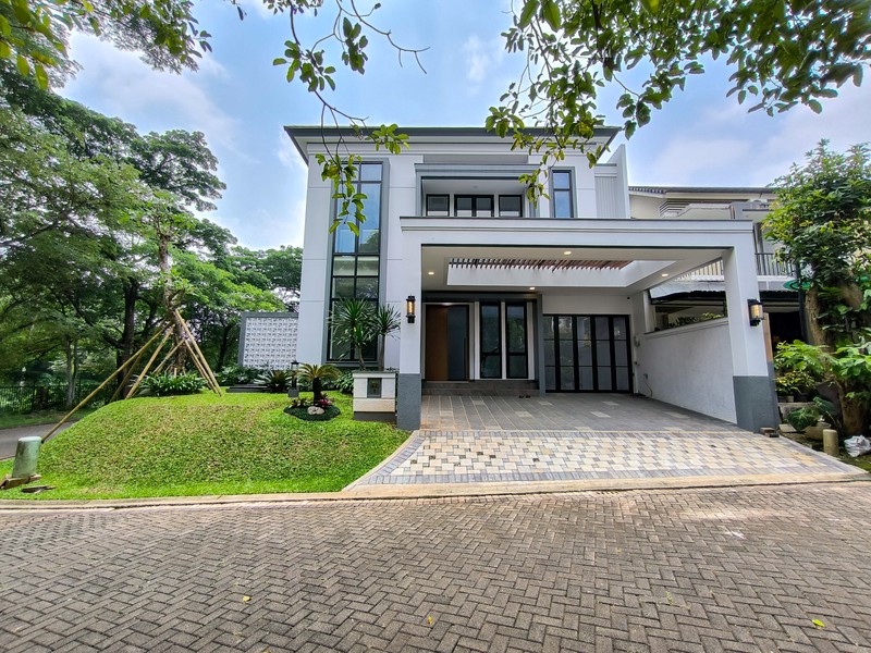Rumah Bagus Di Delatinos, Cluster Costarica BSD Tangerang Selatan