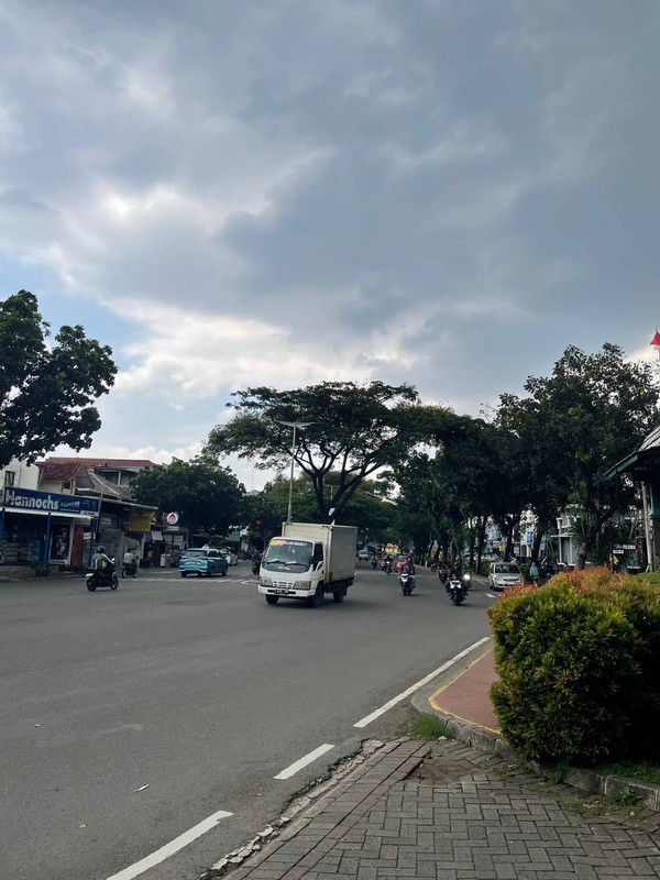 Ruko Siap Pakai Di Ruko Orlin Arcade Graha Raya Bintaro Jaya
