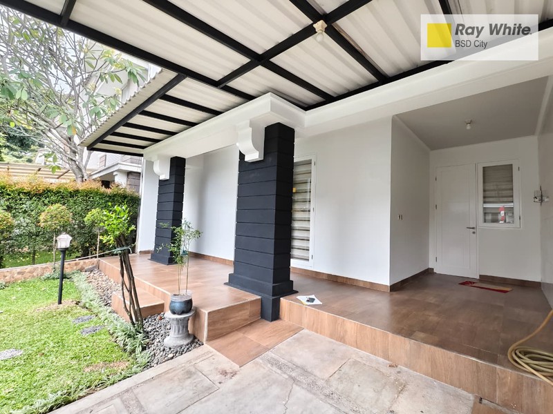 De Latinos Mexicano BSD City, dekat stasiun rawabuntu