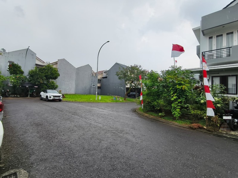 De Latinos Mexicano BSD City, dekat stasiun rawabuntu