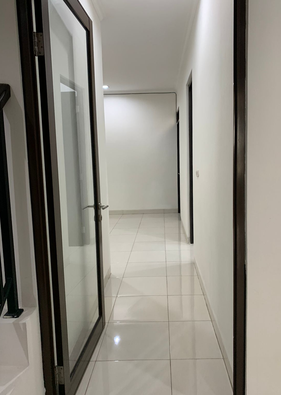 Ingin memiliki hunian nyaman di BSD City? Rumah di Komplek Nusaloka Park BSD.