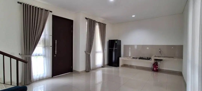 Rent. Rumah bagus Mozia Aure, BSD