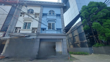 Ruko Hook di Lokasi Strategis di Pancoran Jakarta Selatan