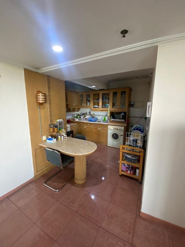 Dijual Apartemen Taman Rasuna 3BR 90m SHM Lantai 8