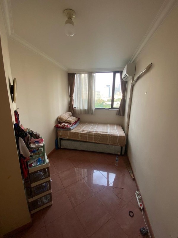 Dijual Apartemen Taman Rasuna 3BR 90m SHM Lantai 8