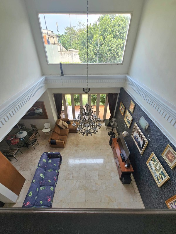 Rumah MEWAH KT 4+1 KM 4+1 Siap Huni dengan Halaman Luas dan Strategis @Griya Torina, Pondok Ranji